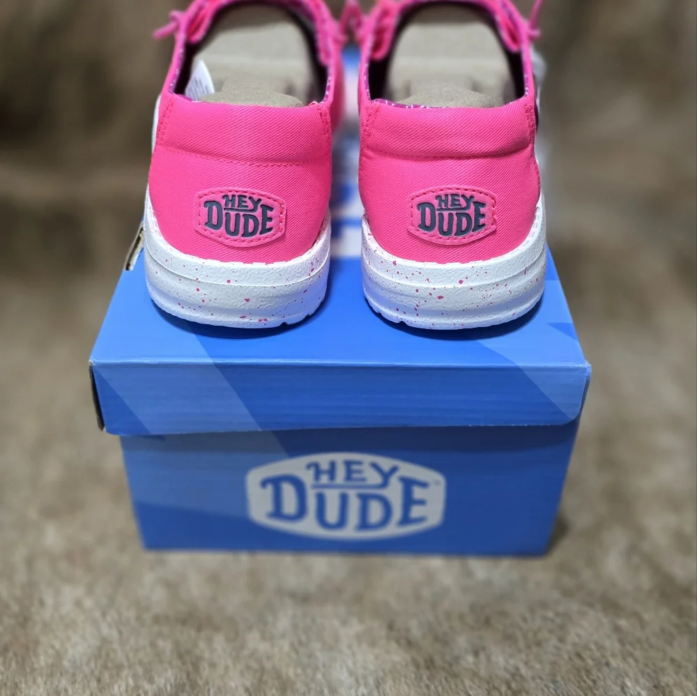 Youth Size 6 (women's size 8) Hey Dudes in Hot Pink! - Picture 3 of 5